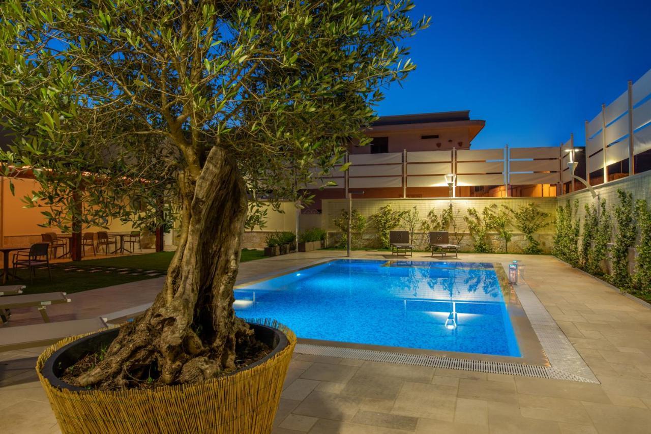 Il Casale Normanno Hotel San Vito dei Normanni Bagian luar foto